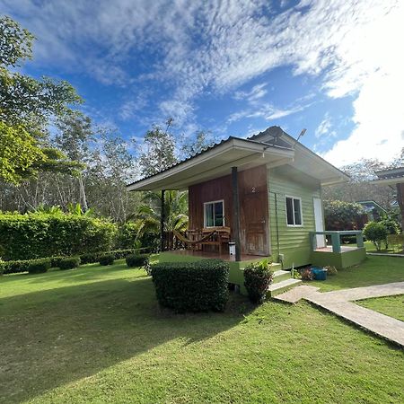 Suan Nai Kokut Resort Ko Kut Exterior foto